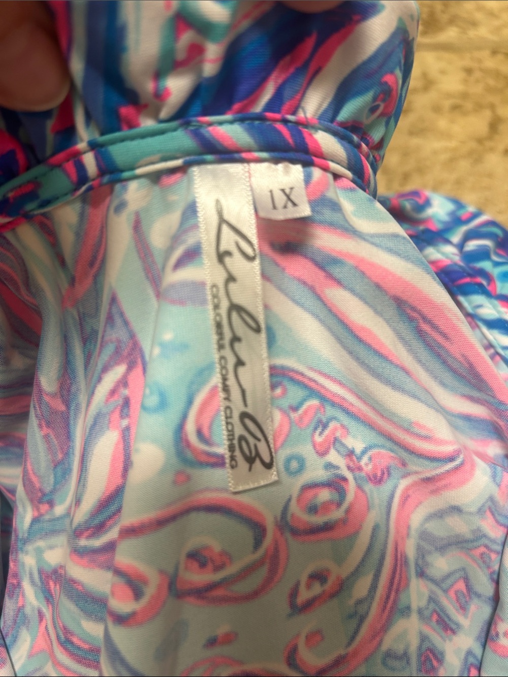 Lulu B Pineapple Print Top - Picture 2 of 4